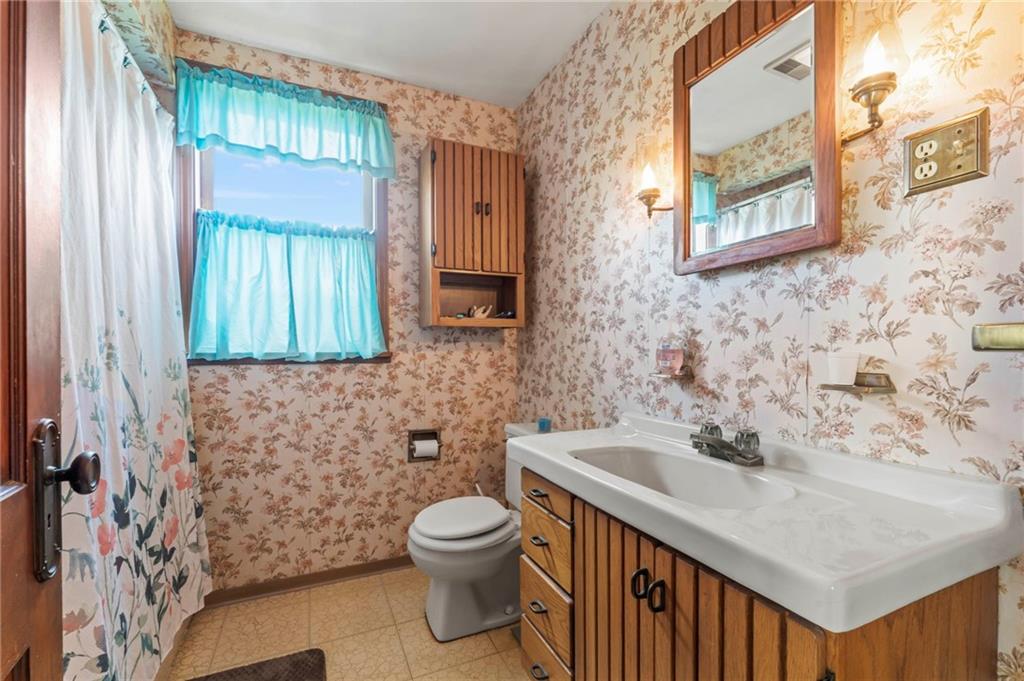 315 Old Plank Road Washington, PA 15301 - Photo 17 of 26 Gallery Image 17