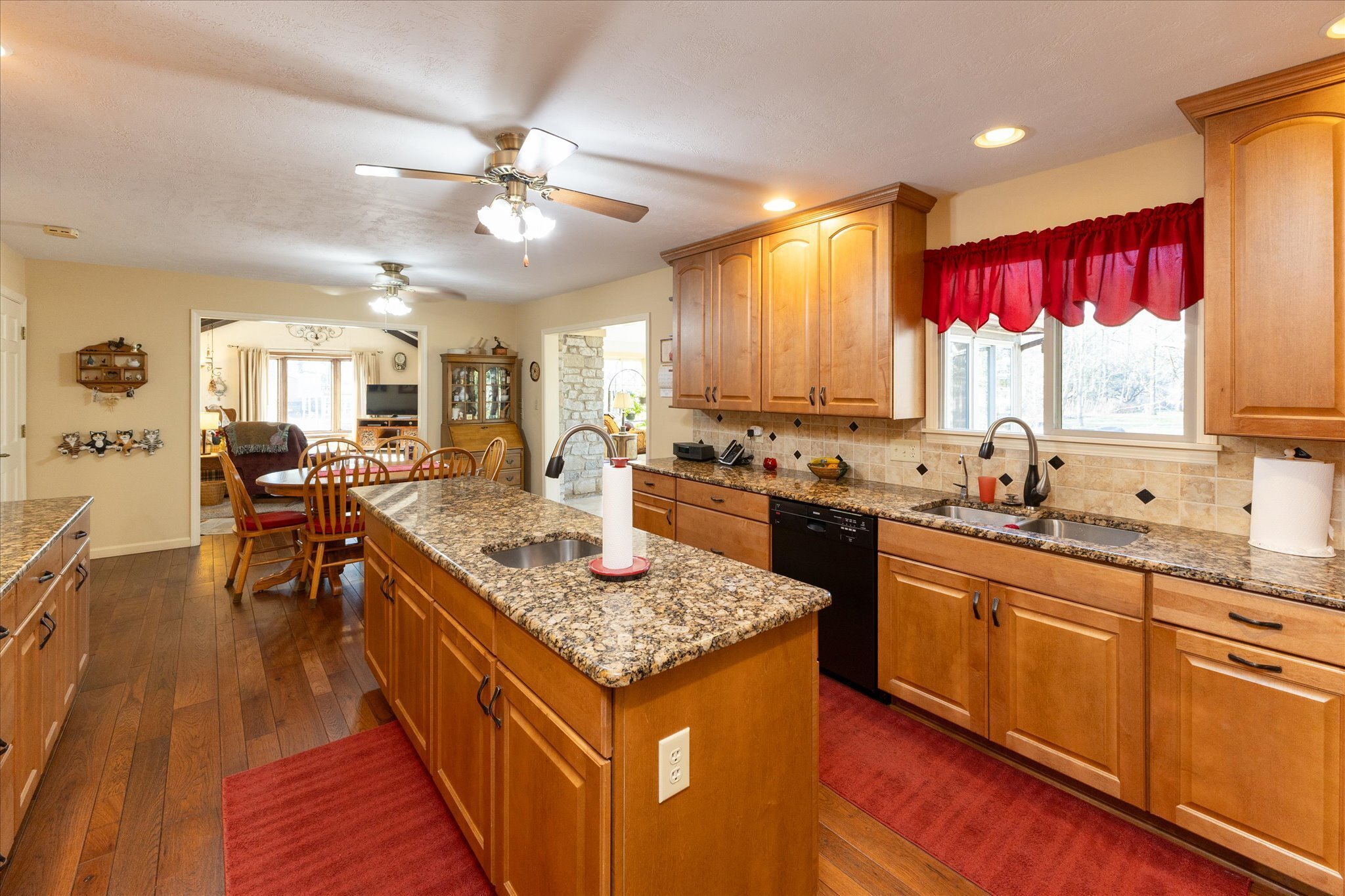 8530 South Franklin Road Indianapolis, IN 46259 - Photo 12 of 60 Gallery Image 12