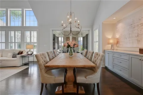 $1,949,000 | 5004 West 70th Street, Prairie Village, KS 66208
