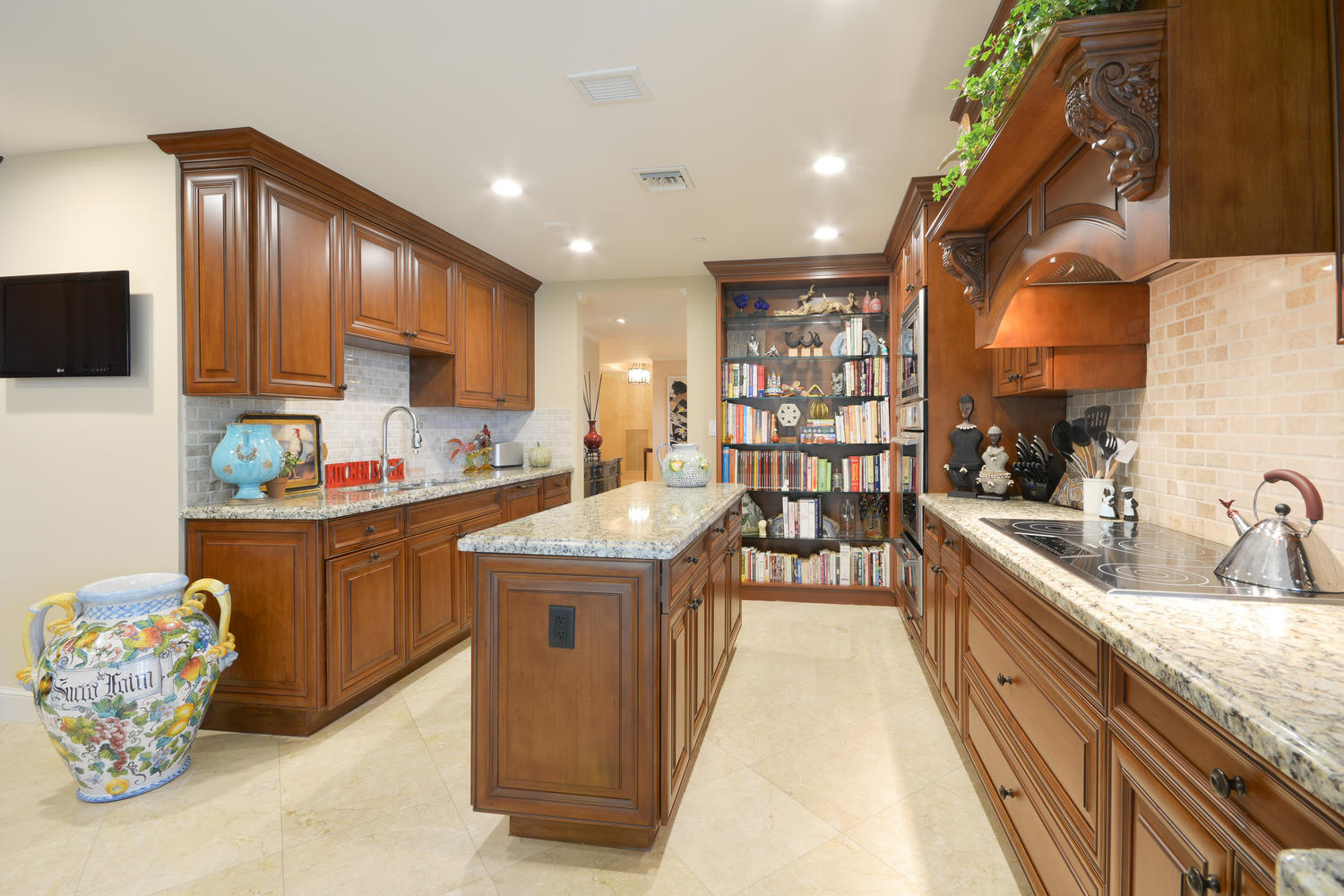 200 East Palmetto Park Road, Unit 616 Boca Raton, FL 33432 - Photo 8 of 34 Gourmet Kitchen
