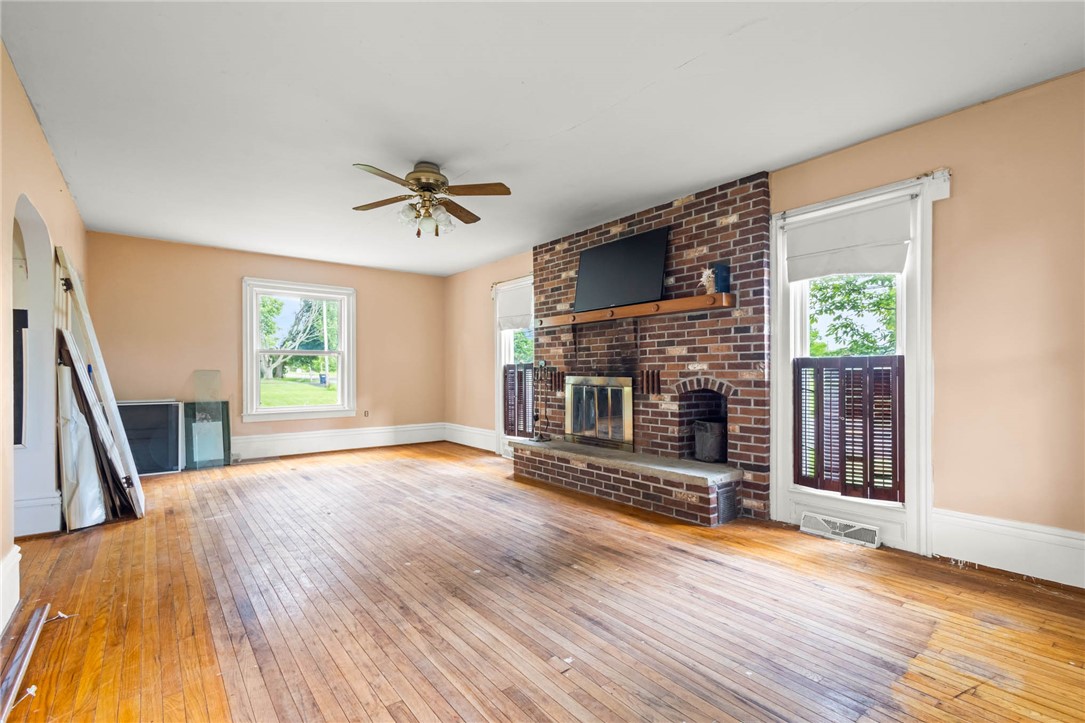 9283 South Street Road Le Roy, NY 14482 - Photo 11 of 34