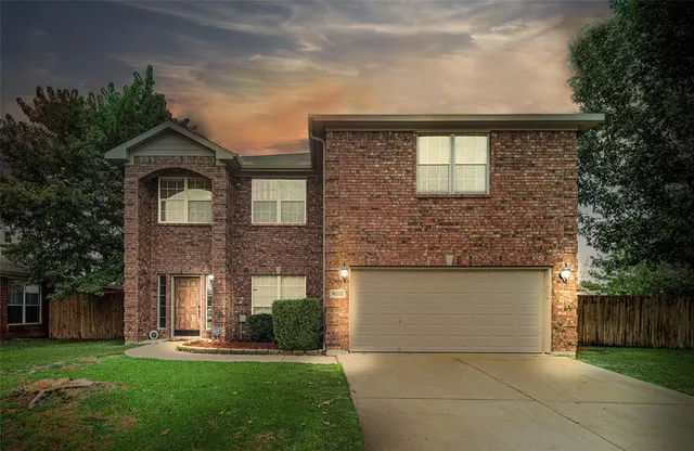 $398,950 | 9600 Fox Hill Drive, Fort Worth, TX 76131