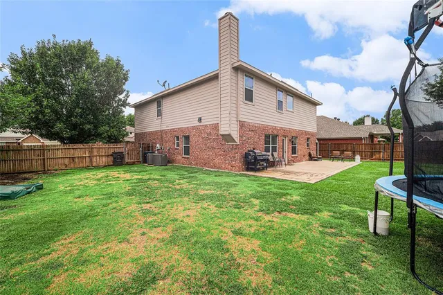 $398,950 | 9600 Fox Hill Drive, Fort Worth, TX 76131