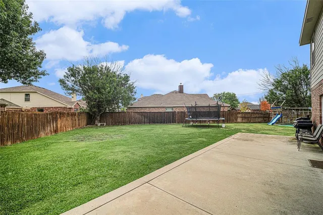 $398,950 | 9600 Fox Hill Drive, Fort Worth, TX 76131