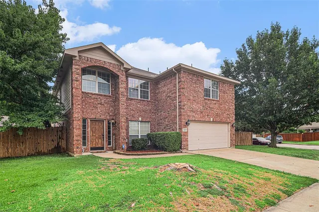 $398,950 | 9600 Fox Hill Drive, Fort Worth, TX 76131