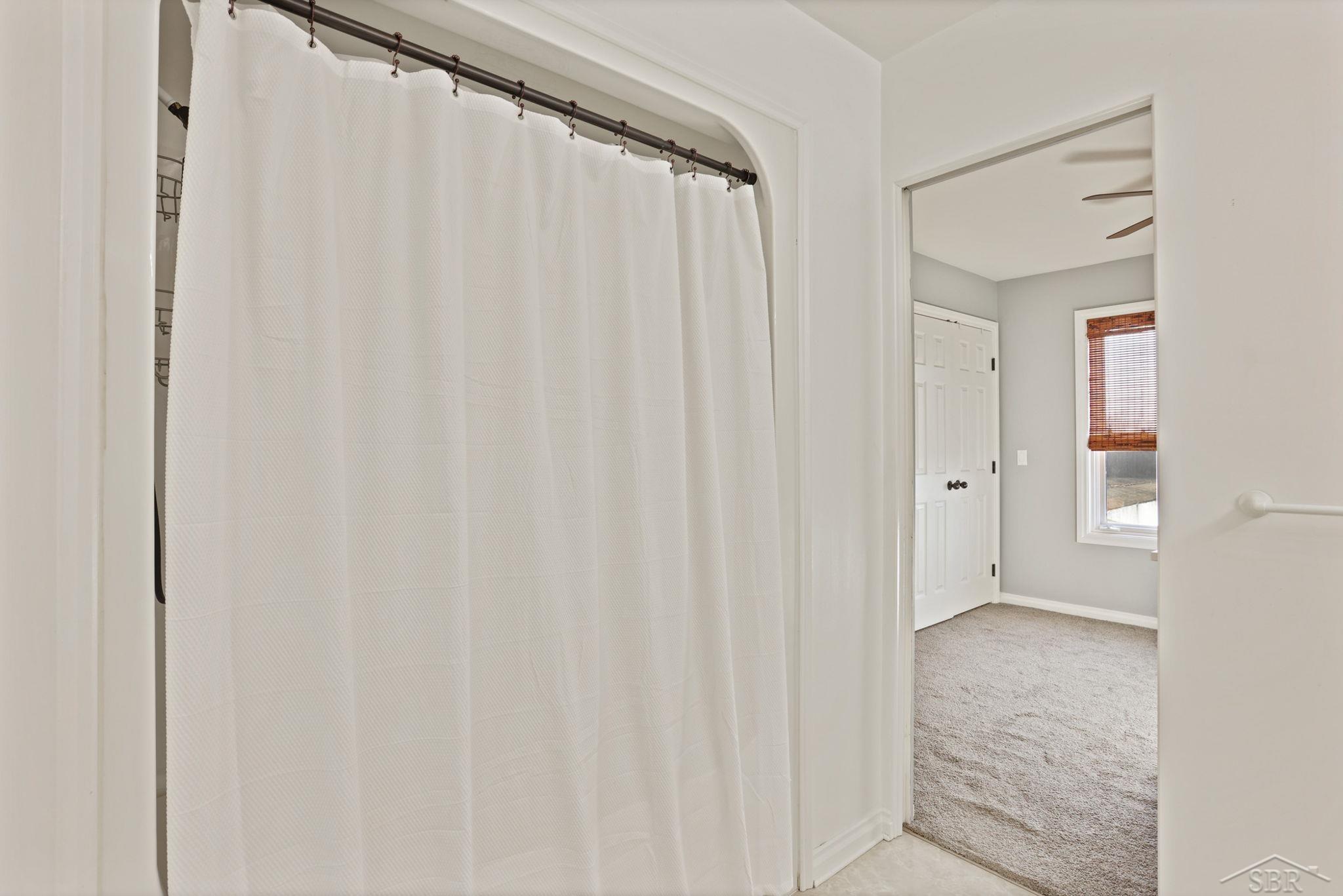4637 Hackett Road Saginaw, MI 48603 - Photo 38 of 77 50134540-75c0f2fe-f31d-4def-a298-5a05d1bdc7c9.JPG