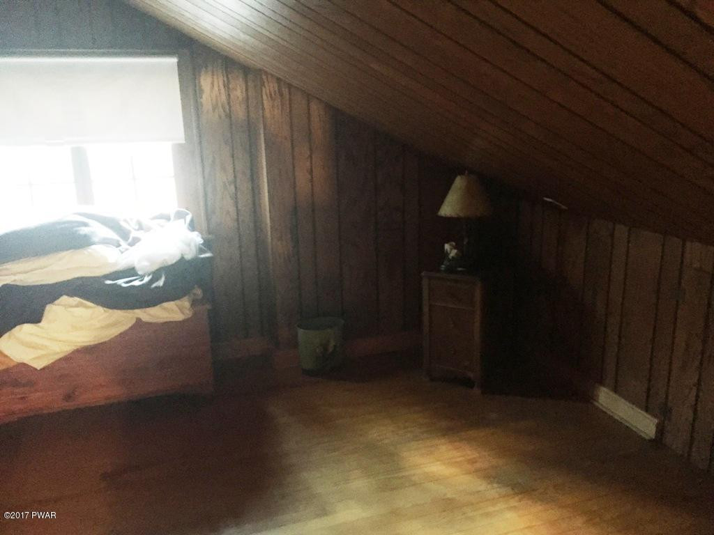 219 Dorys Road Dingmans Ferry, PA 18328 - Photo 20 of 26 IMG_4203