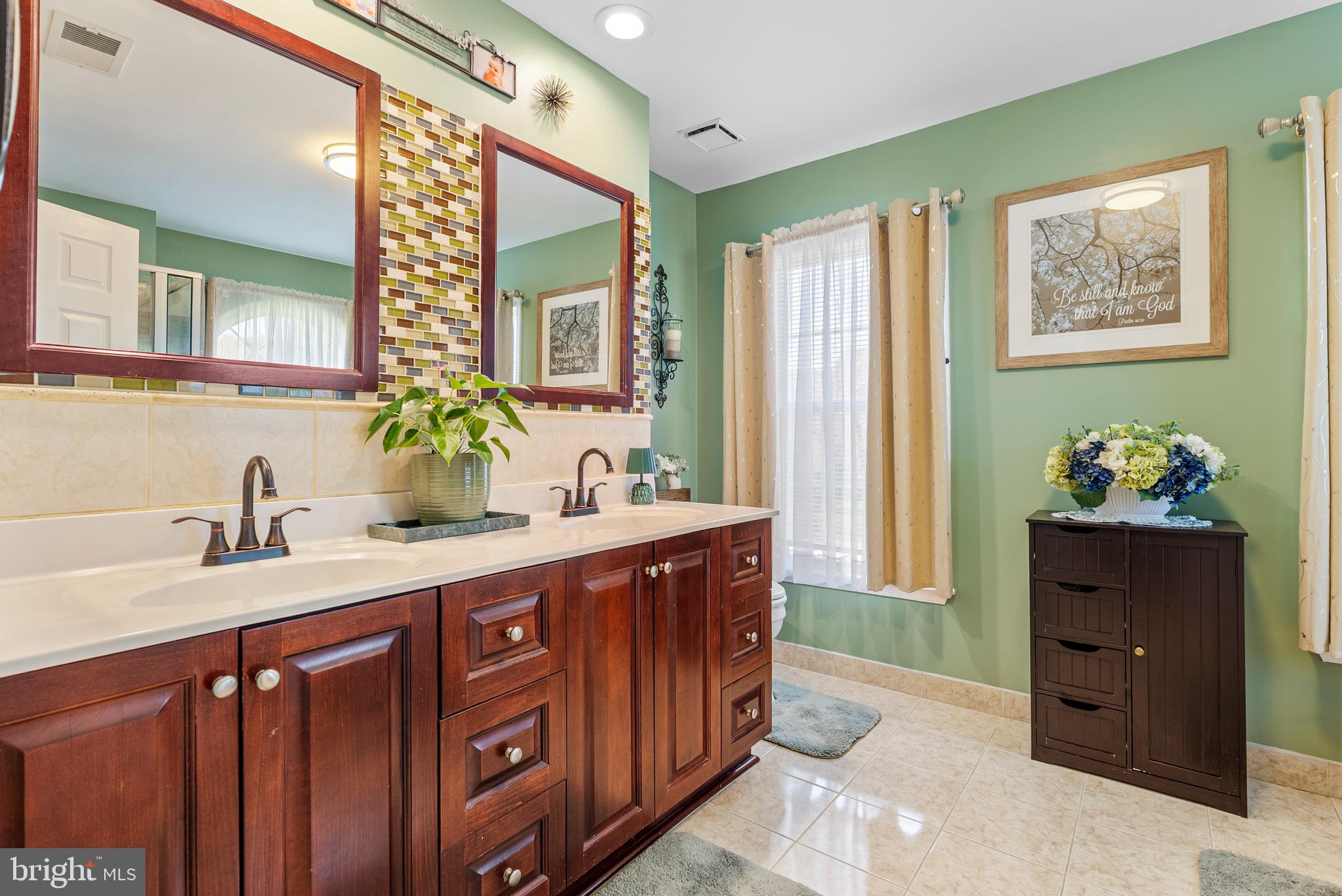 9975 Old Mill Road Ellicott City, MD 21042 - Photo 24 of 54 Primary Bathroom