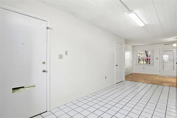 $160,000 | 525 South Conway Road, Unit 49, Orlando, FL 32807