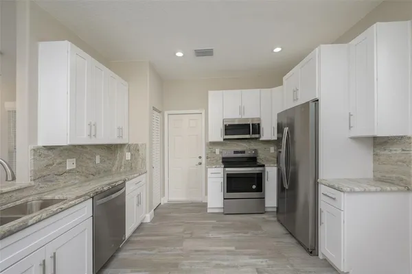 $2,900 | 6227 Blue Runner Court, Lakewood Ranch, FL 34202