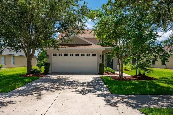 $2,900 | 6227 Blue Runner Court, Lakewood Ranch, FL 34202