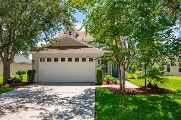 $2,900 | 6227 Blue Runner Court, Lakewood Ranch, FL 34202