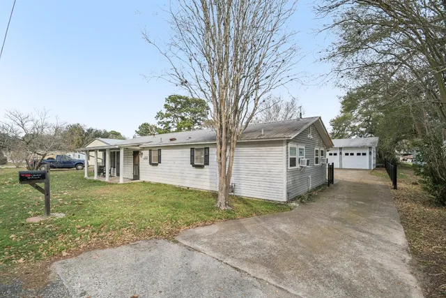 $399,000 | 902 Turney Street, Smithville, TX 78957