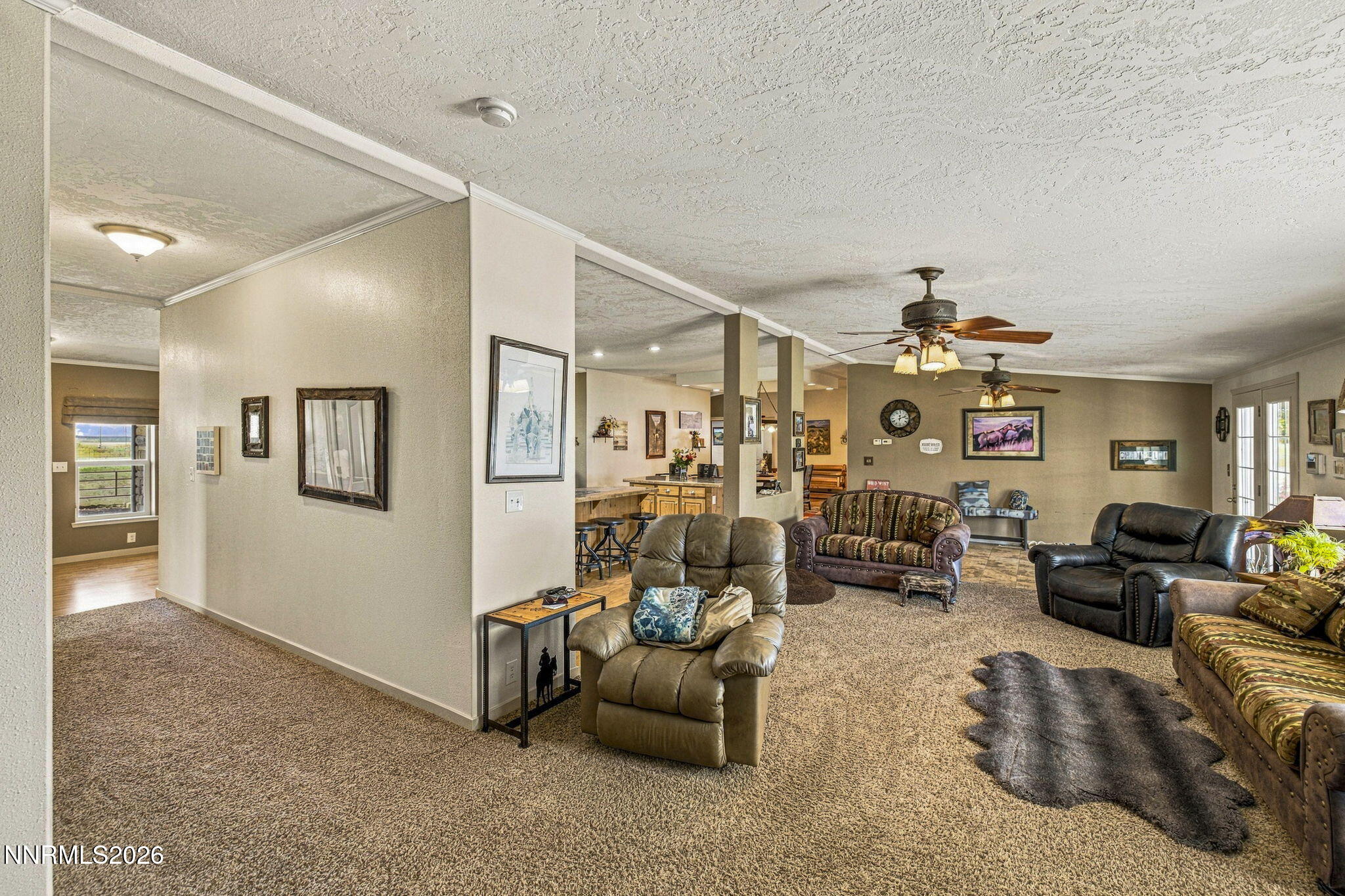 2505 Baines Road Winnemucca, NV 89445 - Photo 10 of 66 Living Room