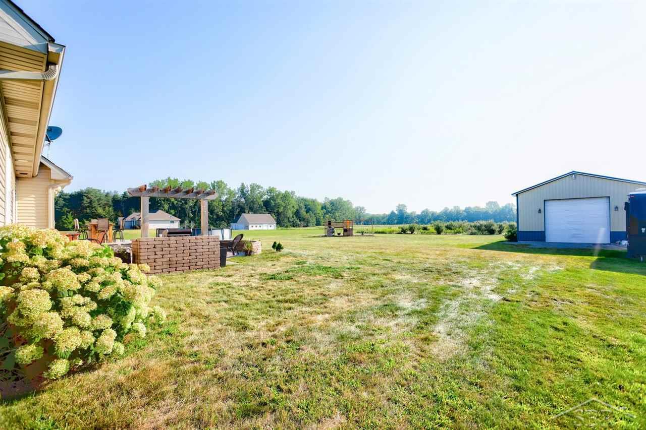 1739 South Brennan Road Hemlock, MI 48626 - Photo 40 of 56 50057328-39.JPG