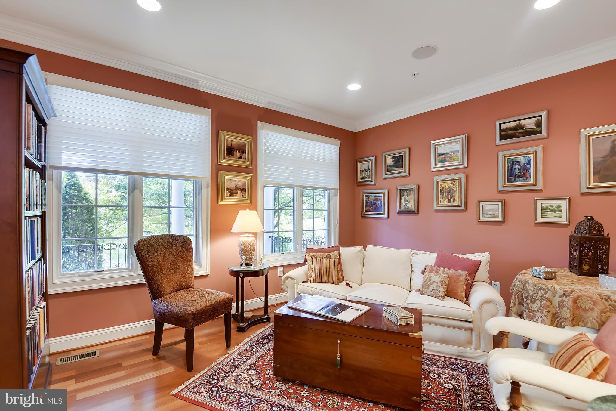 8507 Pelham Road Bethesda, MD 20817 - Photo 8 of 29 Living Room