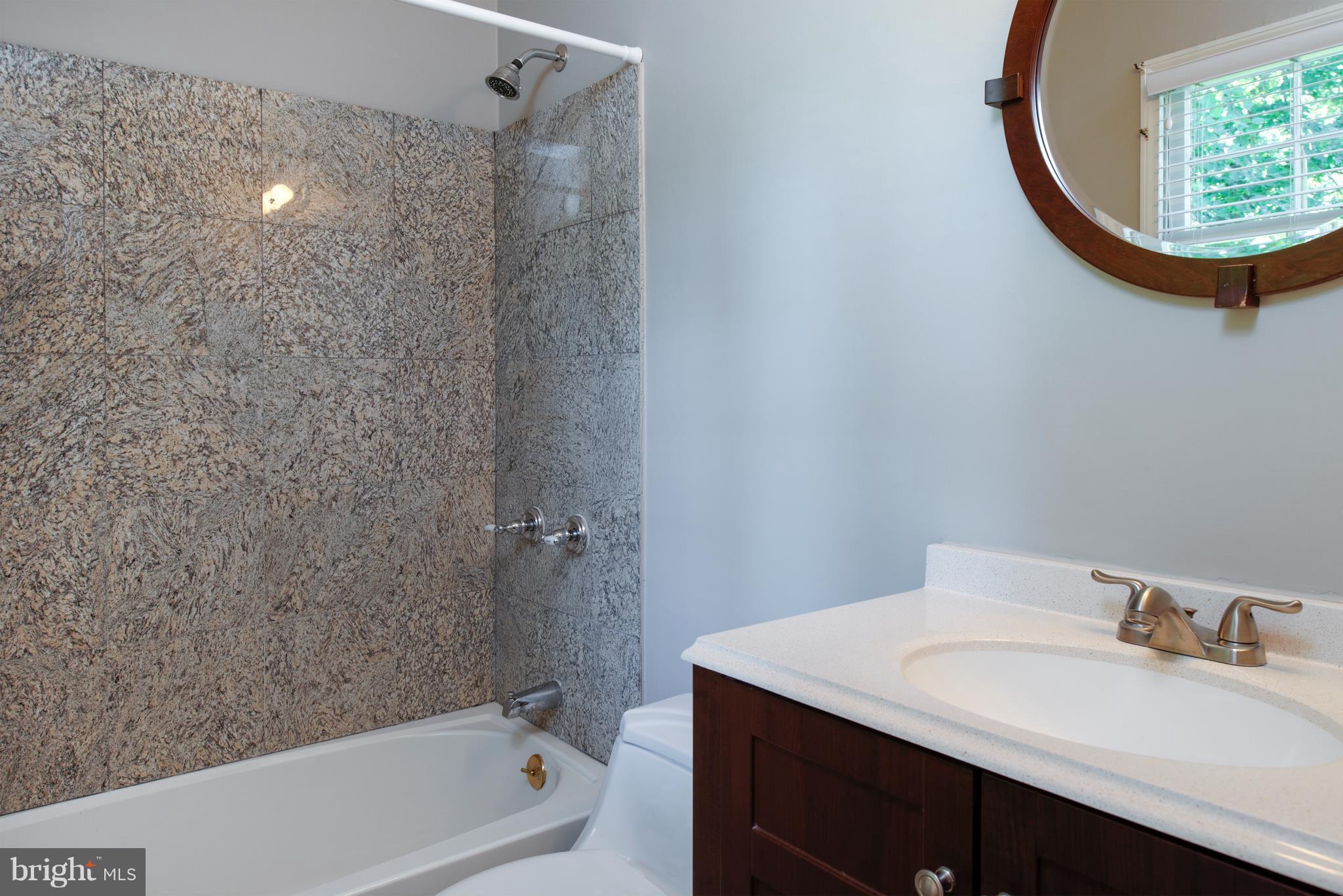 7817 Falstaff Road McLean, VA 22102 - Photo 21 of 30 Bath