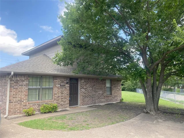 $1,750 | 400 South 2nd Street, Wylie, TX 75098