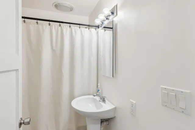 $269,900 | 520 Lincoln Street, Lewiston, ME 04240