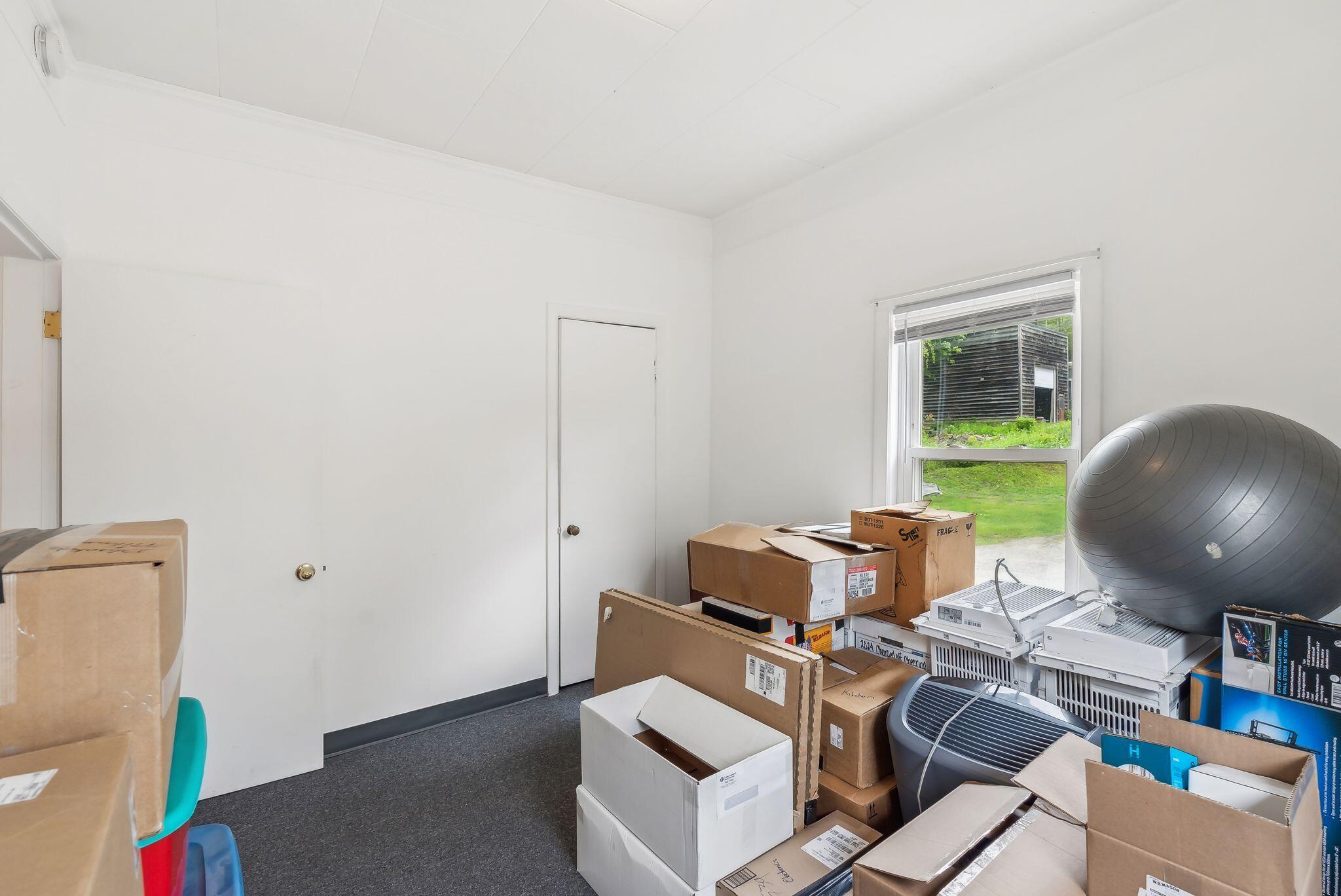 520 Lincoln Street Lewiston, ME 04240 - Photo 20 of 36 Unit #1 Second Bedroom
