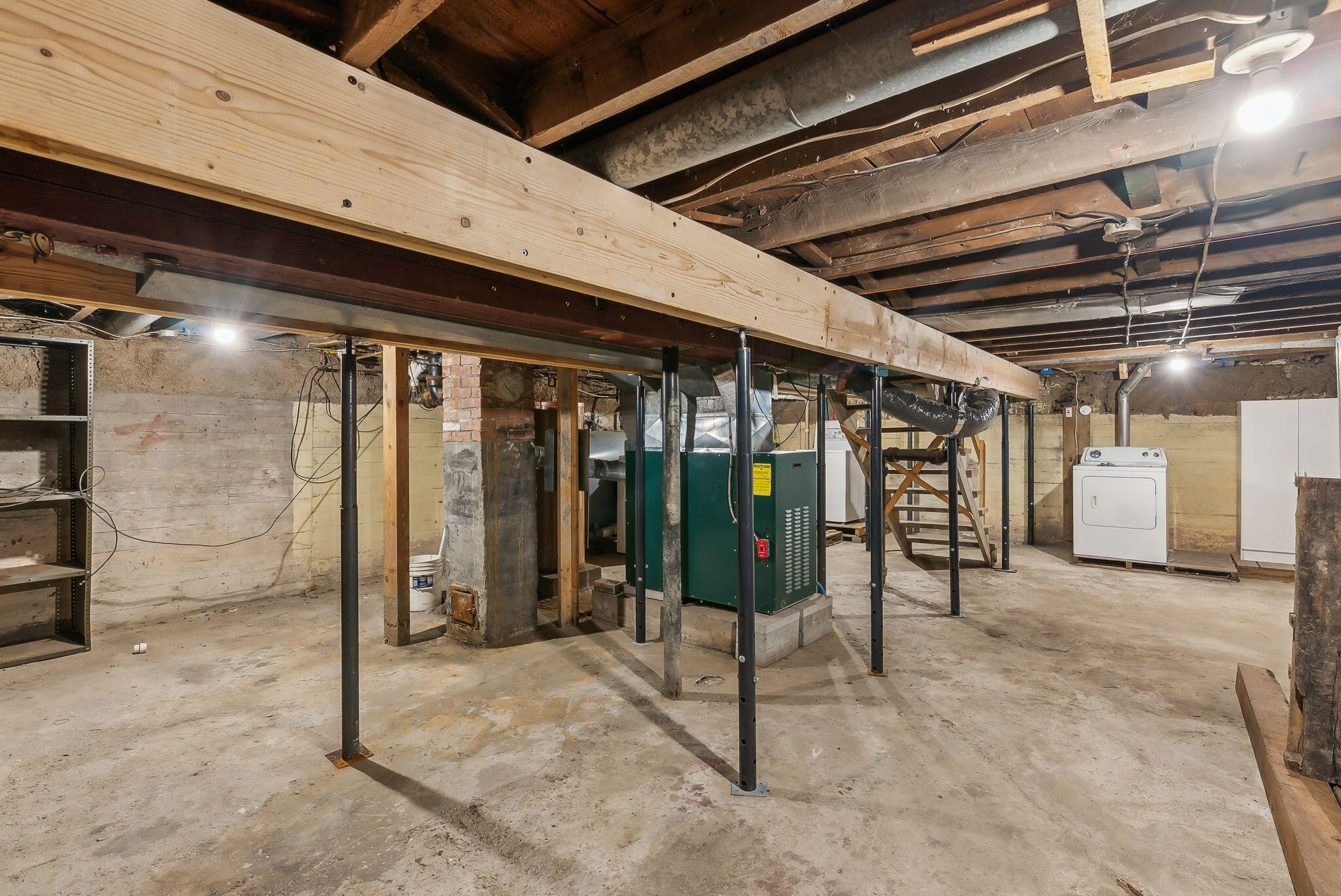 520 Lincoln Street Lewiston, ME 04240 - Photo 24 of 36 Basement