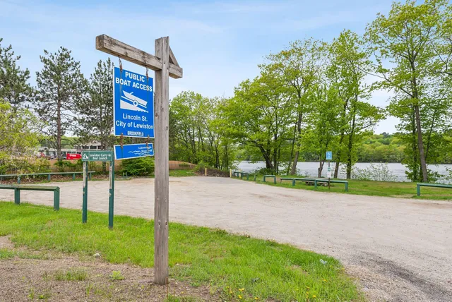 $269,900 | 520 Lincoln Street, Lewiston, ME 04240