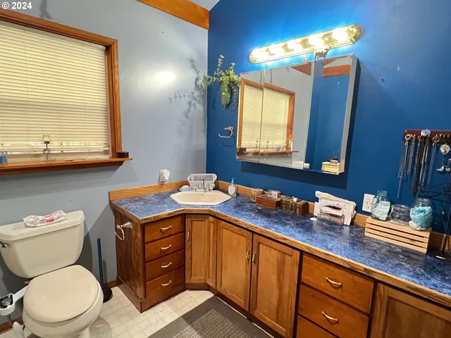 $444,000 | 41294 Keel Mountain N Drive, Lebanon, OR 97355