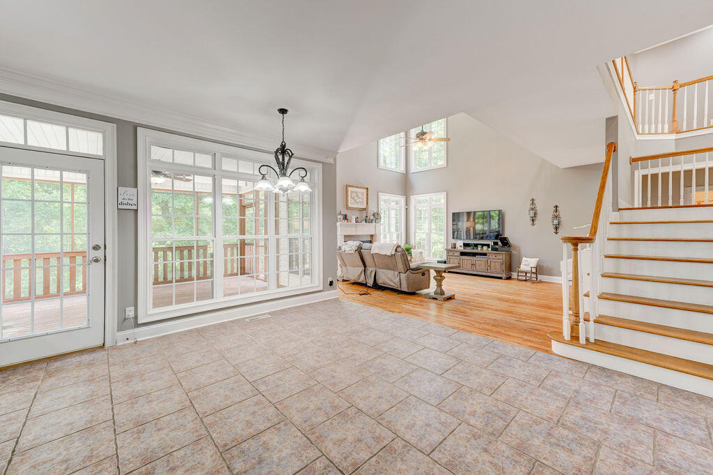 155 Grandview Point Ringgold, GA 30736 - Photo 2 of 70 Breakfast Area