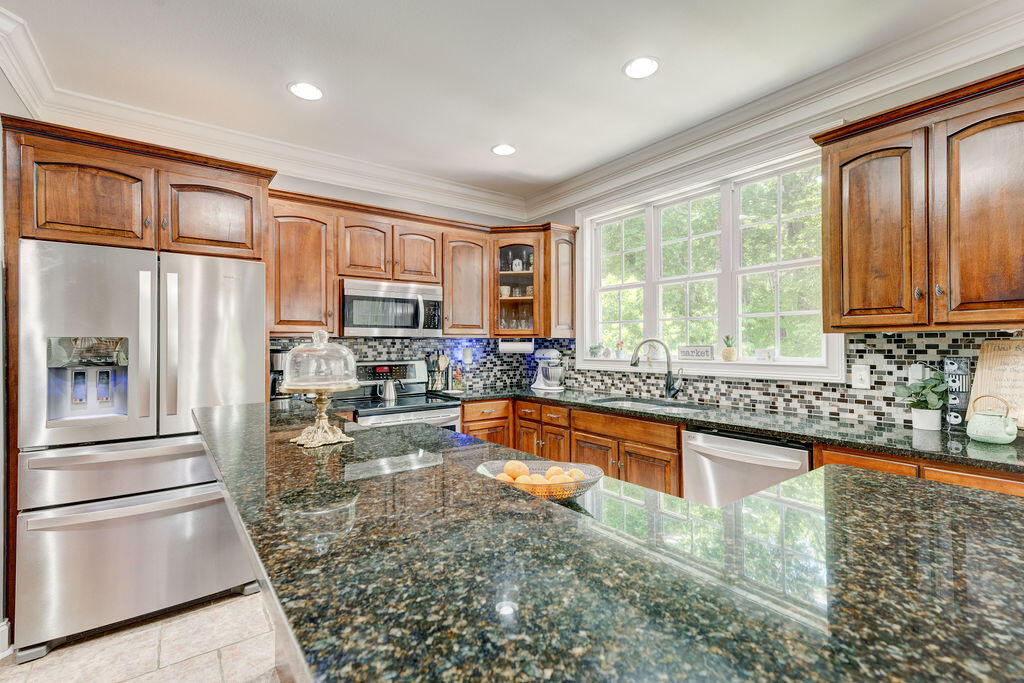 155 Grandview Point Ringgold, GA 30736 - Photo 6 of 70 Kitchen