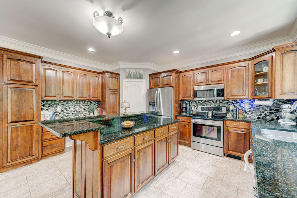 155 Grandview Point Ringgold, GA 30736 - Photo 8 of 70 Kitchen