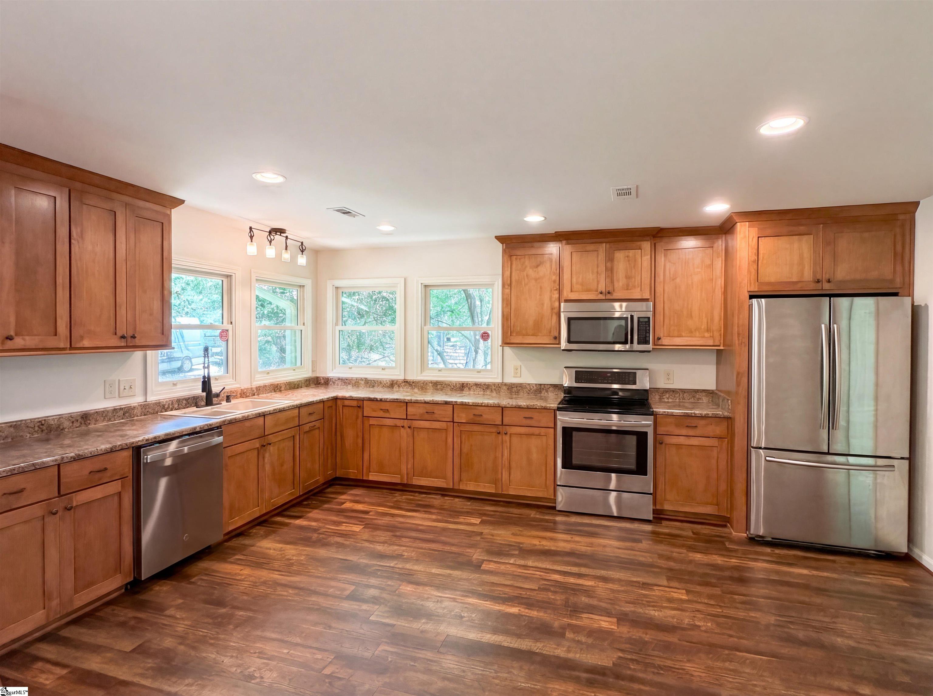 414 Ray Blackley Road Inman, SC 29349 - Photo 2 of 31