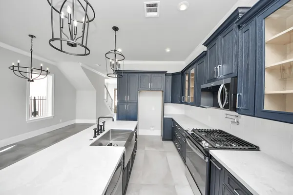 $2,350 | 6322 Milwee Street, Unit B, Houston, TX 77092