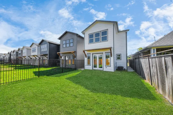 $2,350 | 6322 Milwee Street, Unit B, Houston, TX 77092