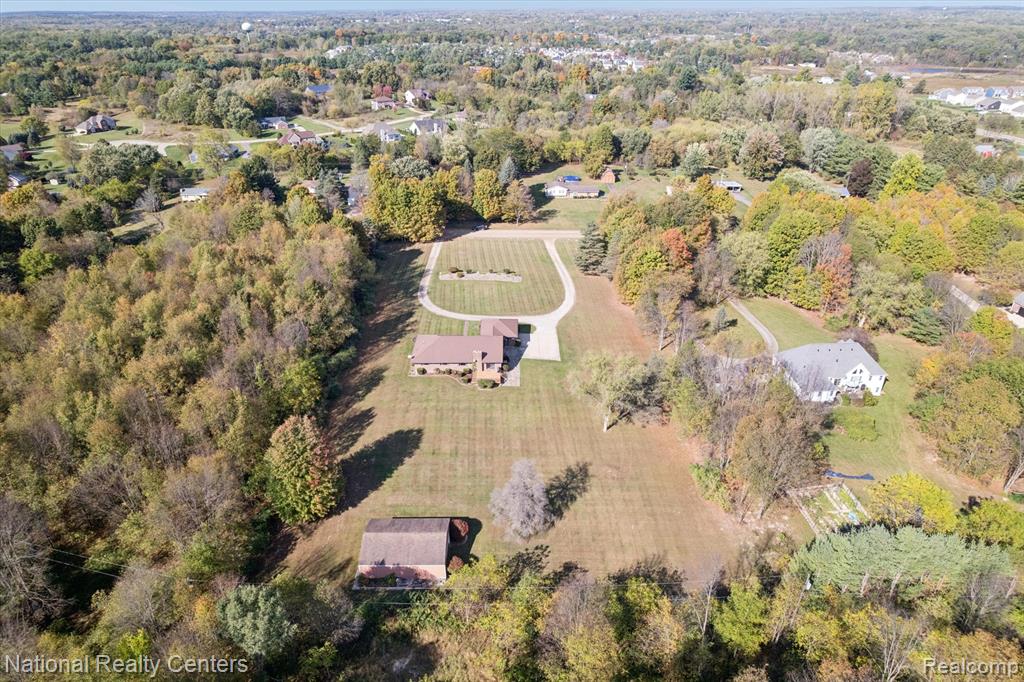 165 Keddle Road Howell, MI 48843 - Photo 43 of 47