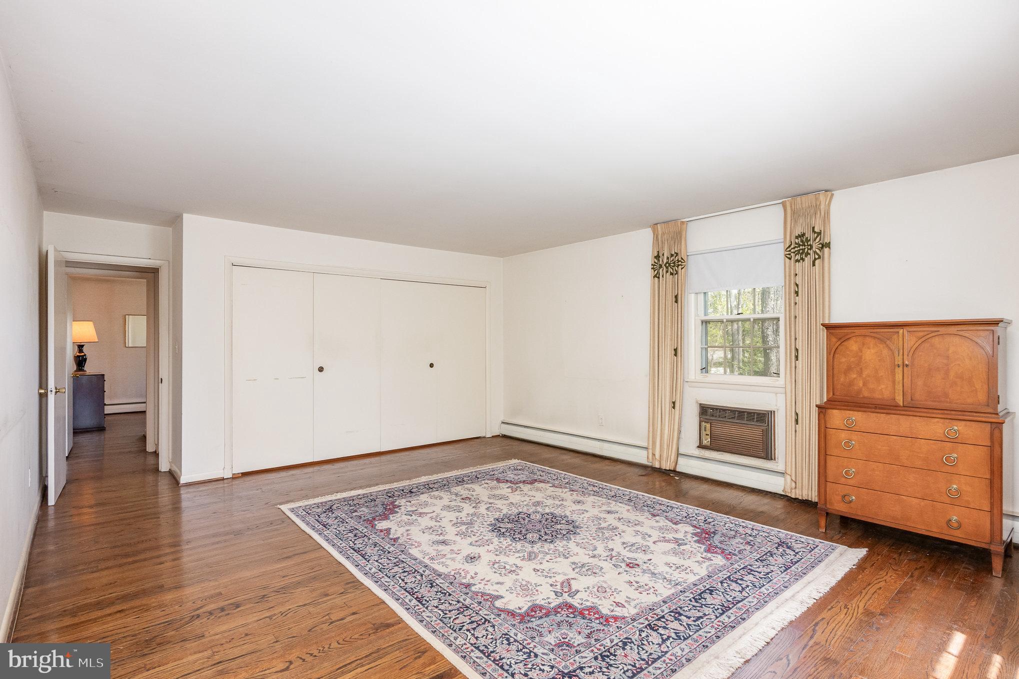 712 West Timonium Road Lutherville-Timonium, MD 21093 - Photo 18 of 42 Master suite