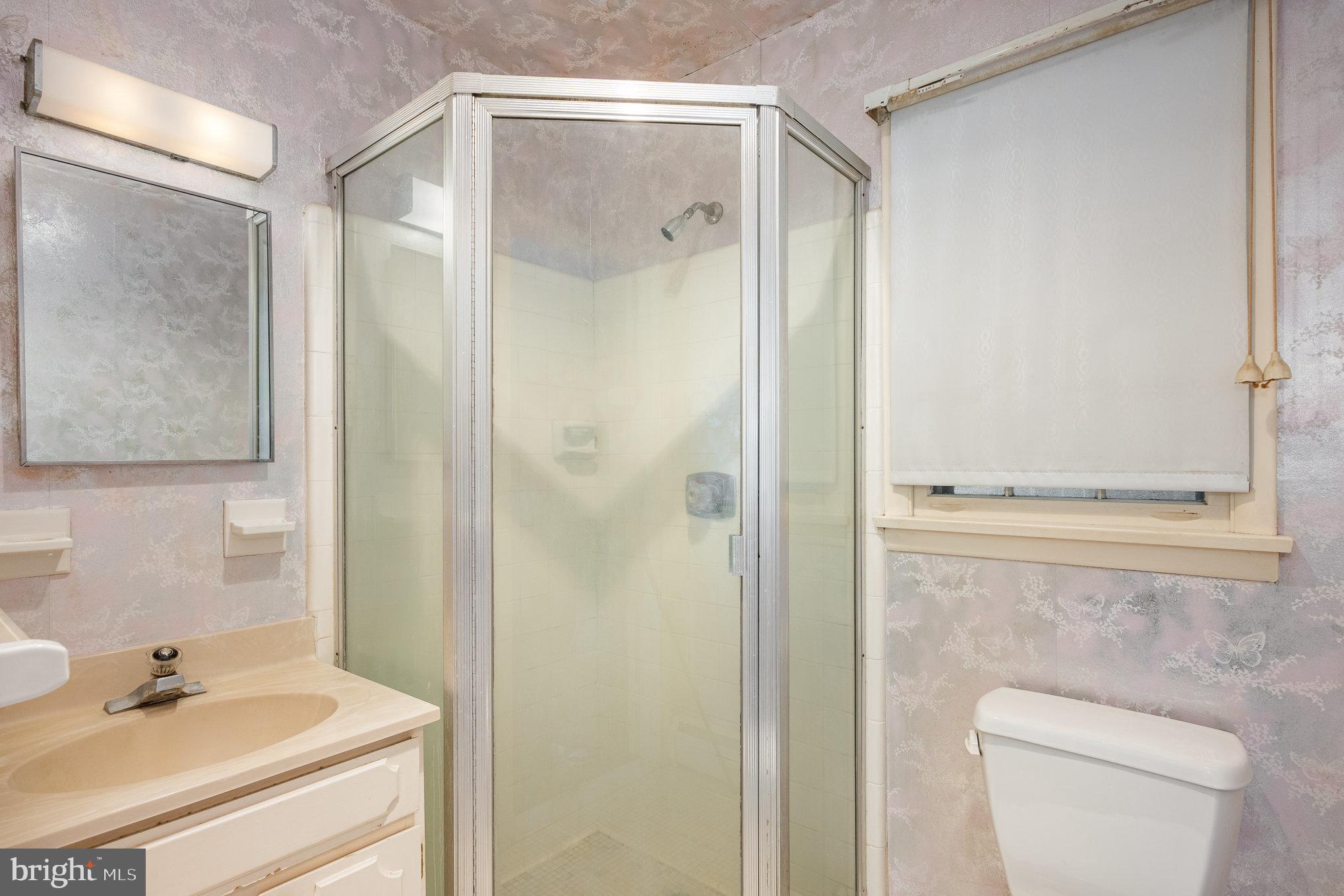 712 West Timonium Road Lutherville-Timonium, MD 21093 - Photo 19 of 42 Master bath