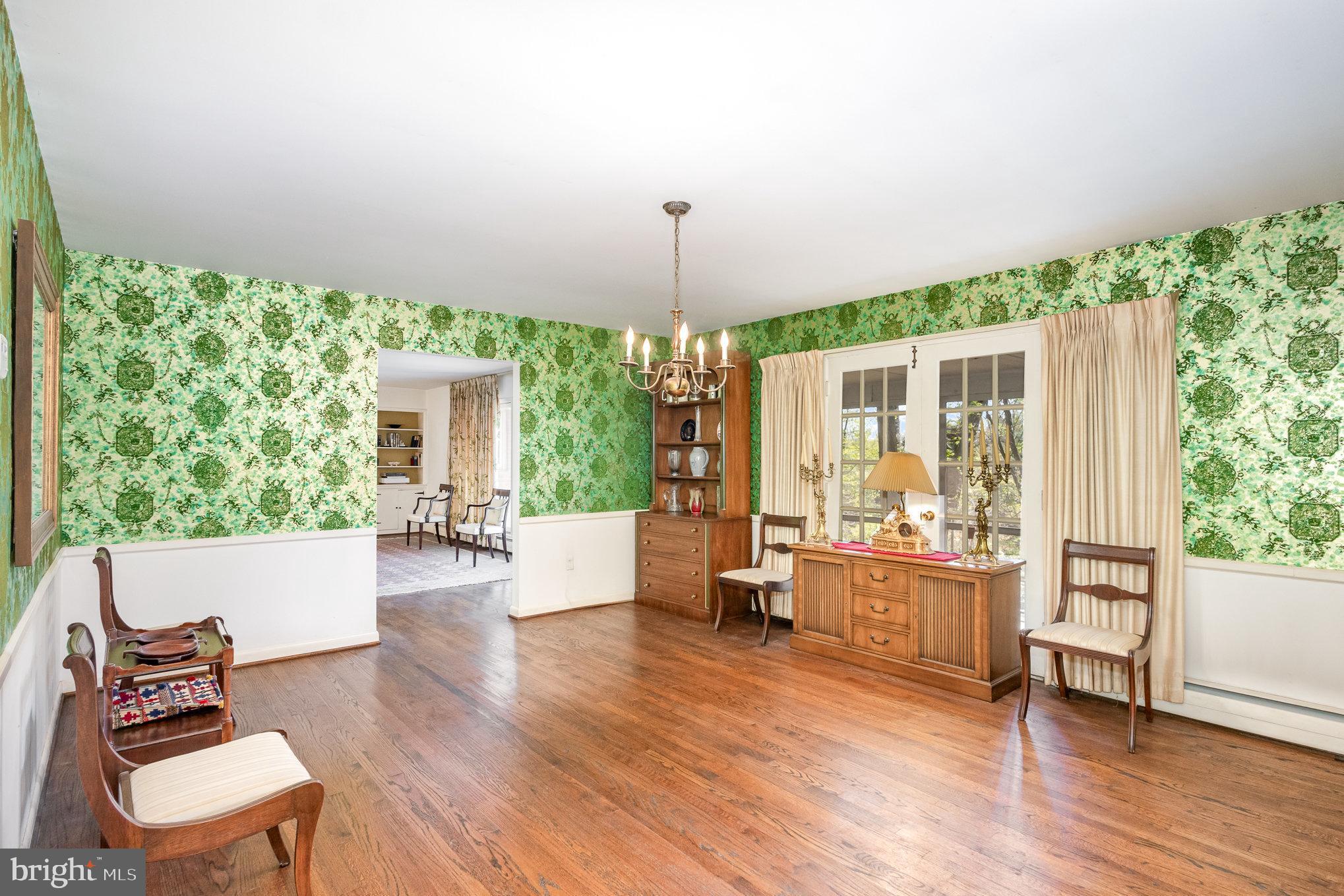 712 West Timonium Road Lutherville-Timonium, MD 21093 - Photo 3 of 42 DIning Room