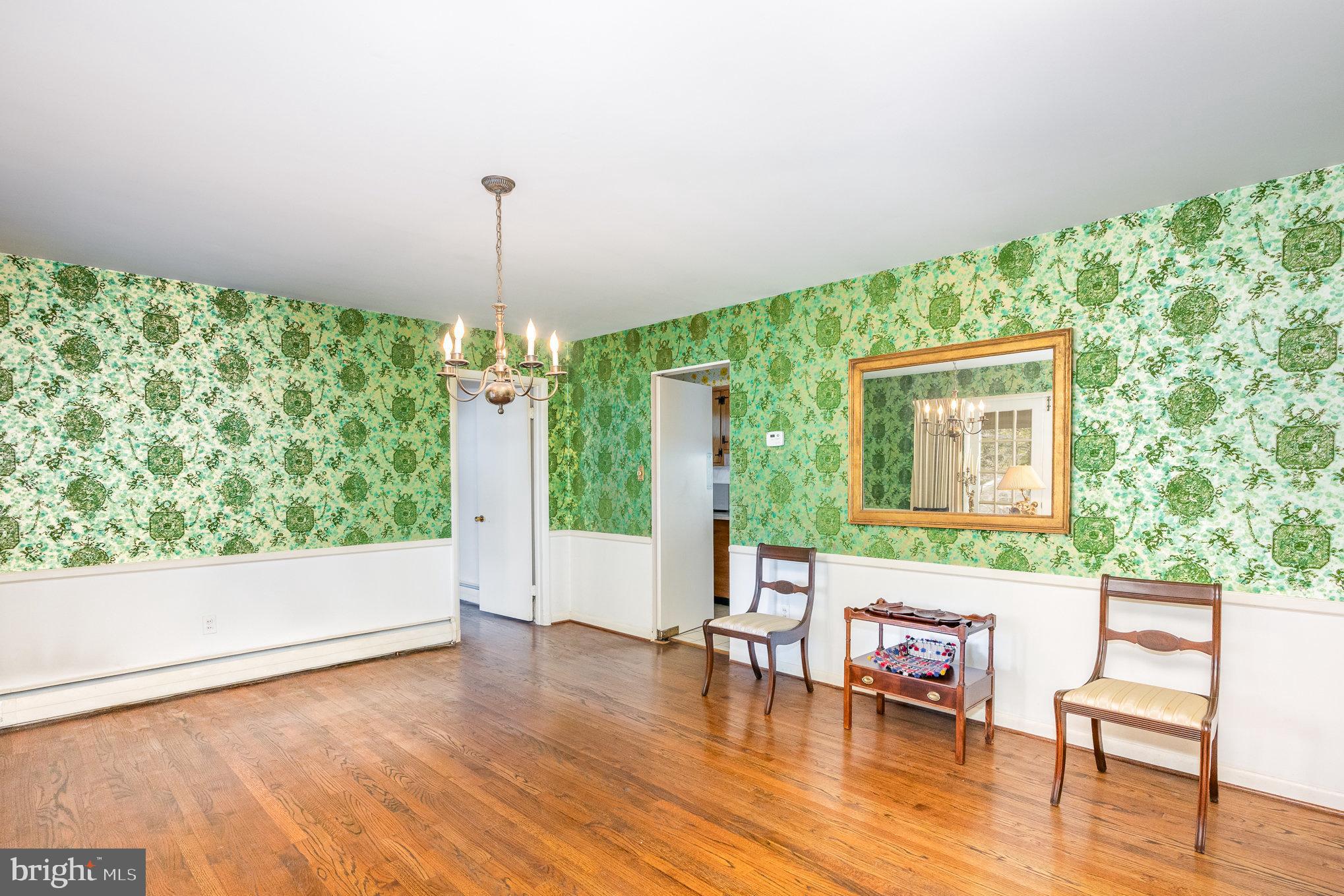 712 West Timonium Road Lutherville-Timonium, MD 21093 - Photo 4 of 42 Dining room