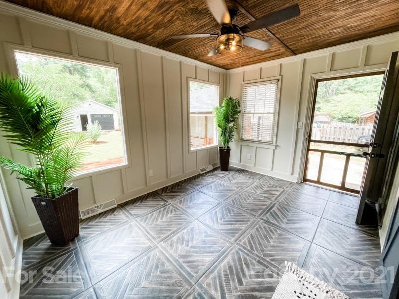 6437 Pleasant Grove Road Charlotte, NC 28216 - Photo 17 of 38 Gallery Image 17