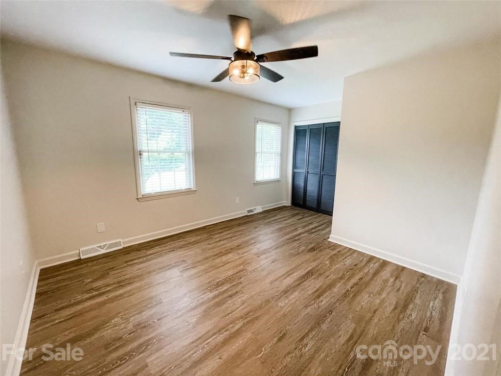 6437 Pleasant Grove Road Charlotte, NC 28216 - Photo 29 of 38 Gallery Image 29