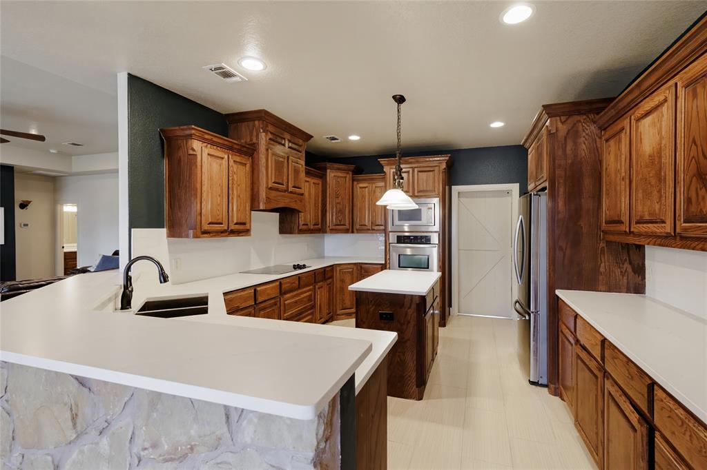 505 Spring Valley Road Paradise, TX 76073 - Photo 16 of 38