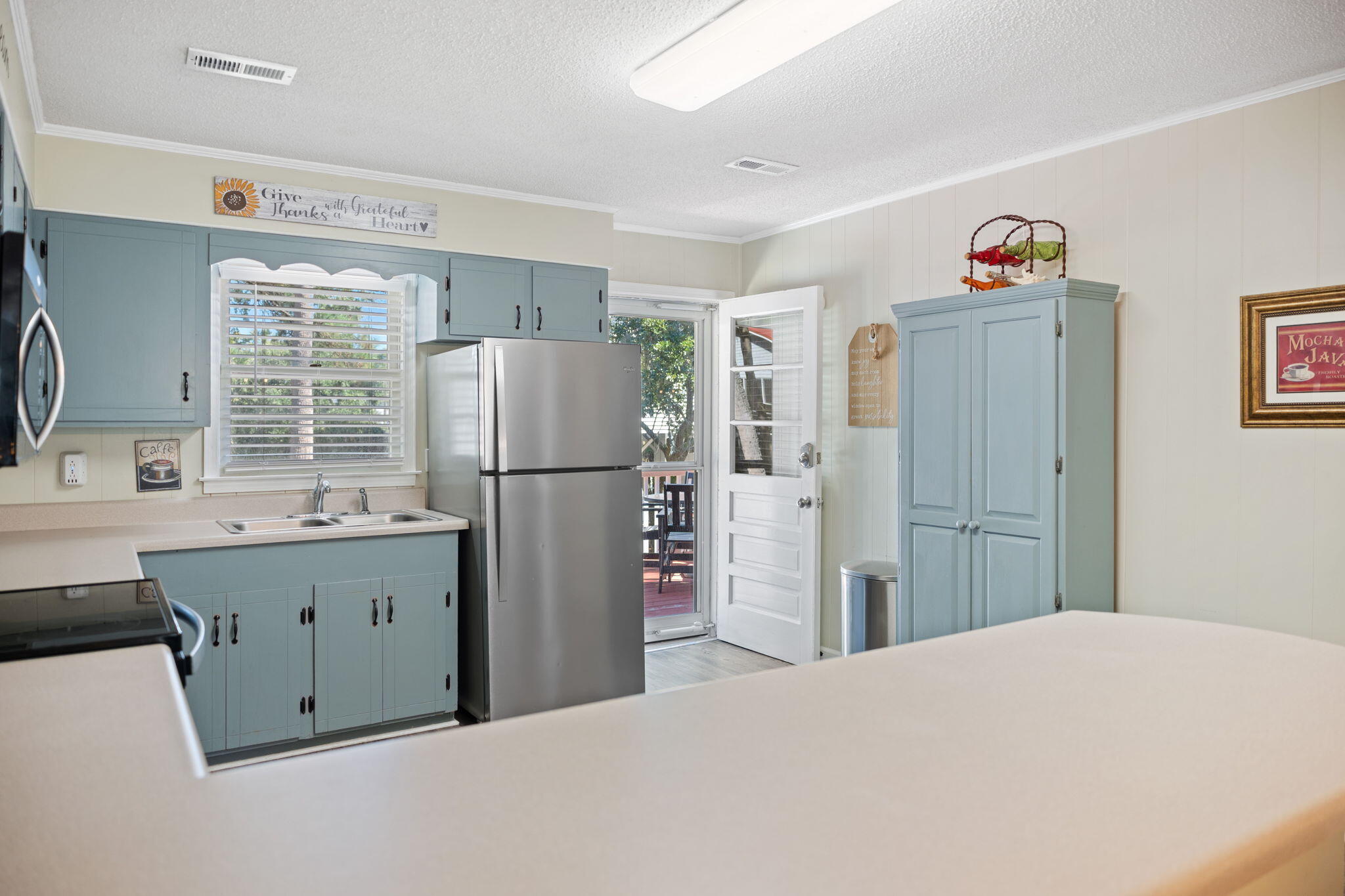 607 Portia Street Edisto Island, SC 29438 - Photo 27 of 74 27-web-or-mls-Barclay Media Co_-69