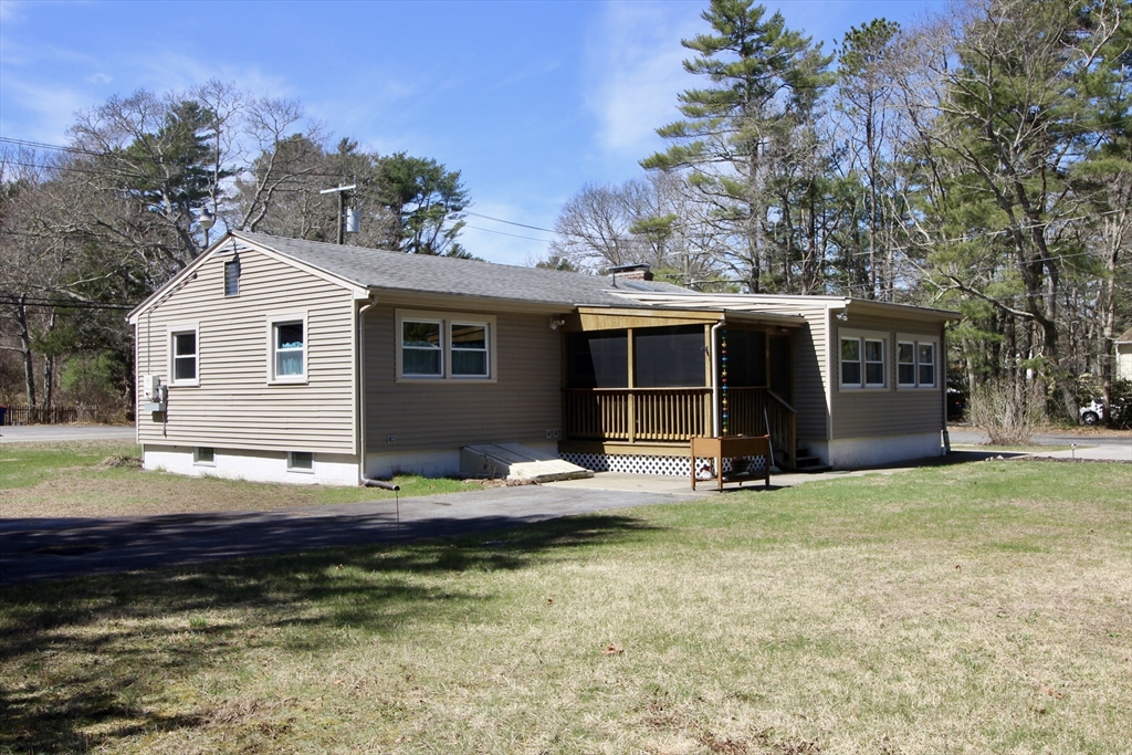 64 Swifts Beach Road Wareham, MA 02571 - Photo 5 of 25 Gallery Image 5