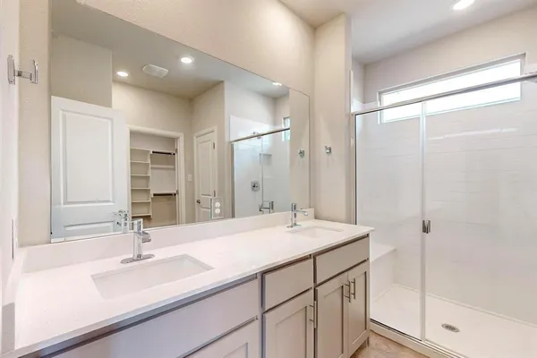 $2,350 | 224 Oldcastle Way, Fort Worth, TX 76052