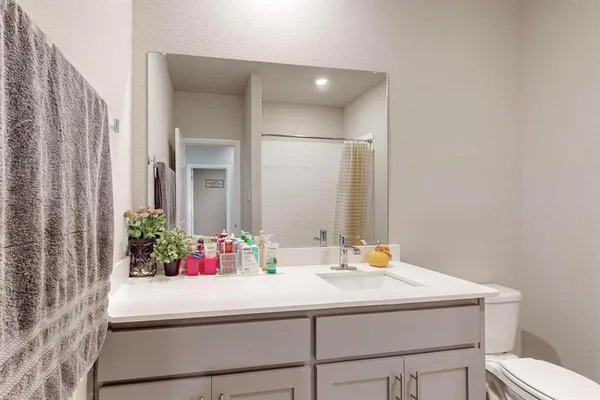 $2,350 | 224 Oldcastle Way, Fort Worth, TX 76052