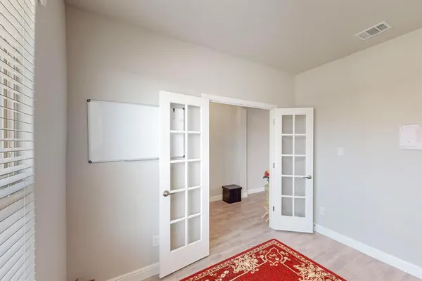 $2,350 | 224 Oldcastle Way, Fort Worth, TX 76052