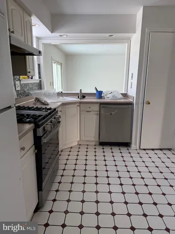 $2,400 | 447 Windsor Drive, Harleysville, PA 19438