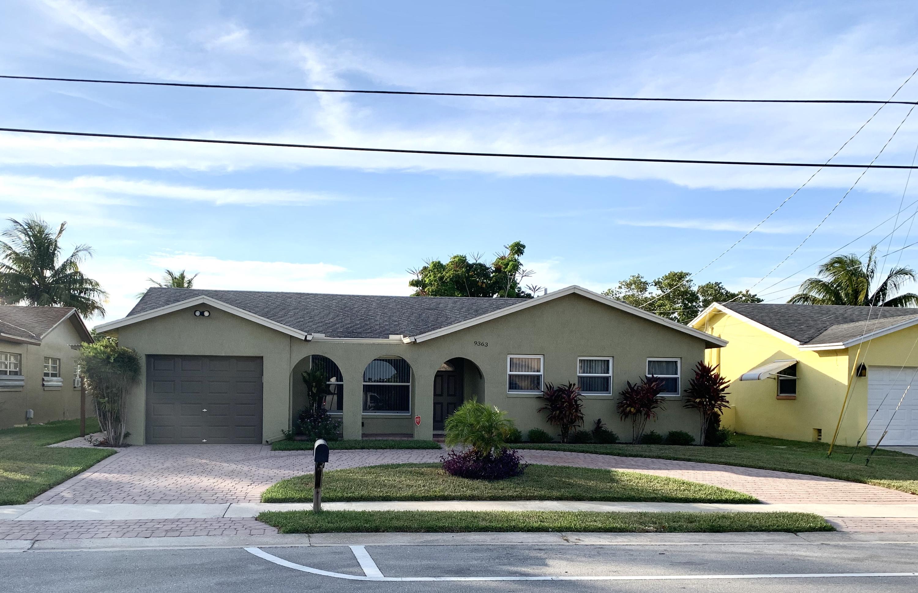 9363 Southwest 3rd Street Boca Raton, FL 33428 - Photo 2 of 37 IMG_8201