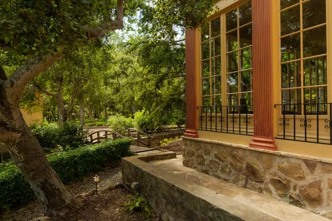 $15,995,000 | 405 Toro Canyon Road, Carpinteria, CA 93013