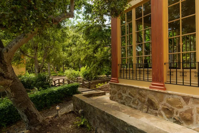 $15,995,000 | 405 Toro Canyon Road, Carpinteria, CA 93013